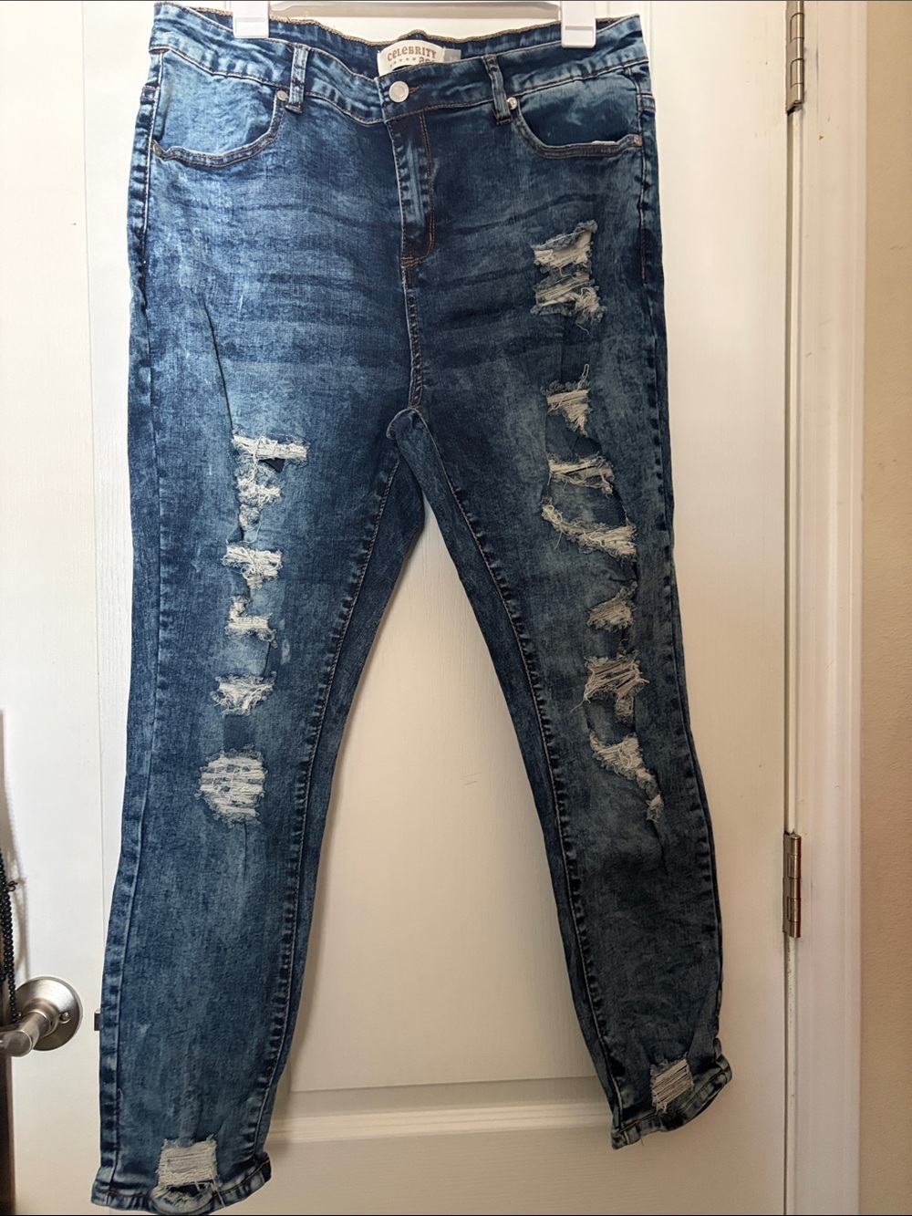 Celebrate It Womens Distressed Ankle Jeans - Medium Blue Wash